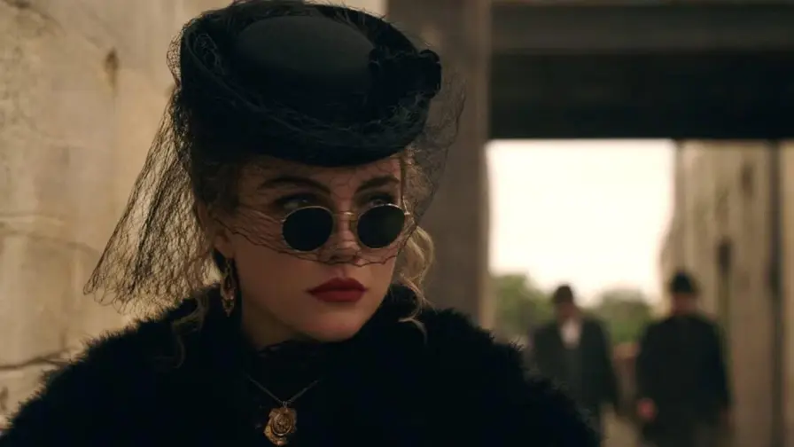 Florence Pugh perkuria Edeno rytus: drąsi ir gili versija Florence Pugh perkuria Edeno rytus: drąsi ir gili versija