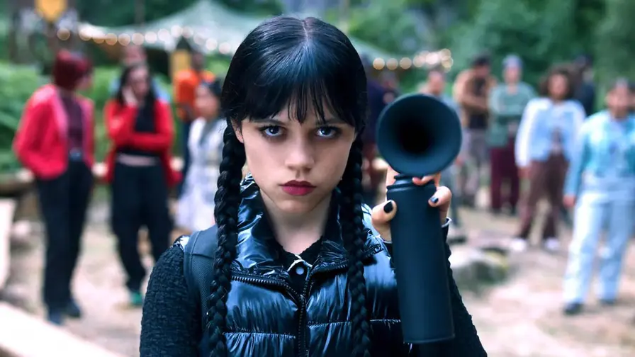 Jenna Ortega galimai Raven: paaiškėja naujos DC detalės Jenna Ortega galimai Raven: paaiškėja naujos DC detalės